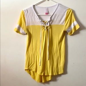 Comfortable yellow t shirt